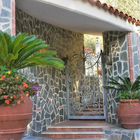 Albarosa Apartment *